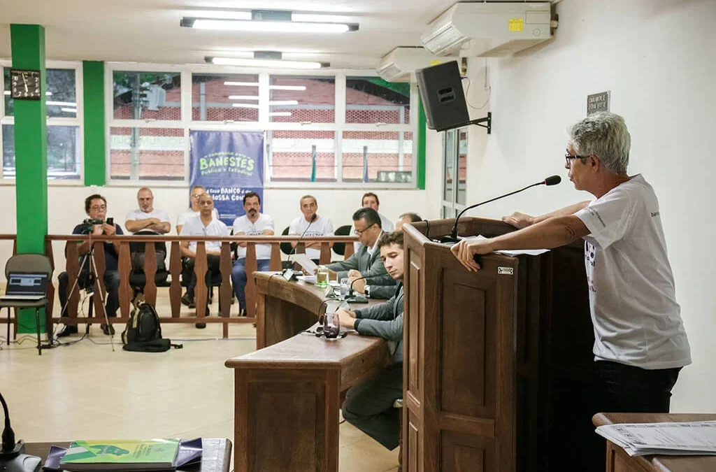 Tribuna Livre: Sindicato defende Banestes público e estadual na Câmara de Jerônimo Monteiro