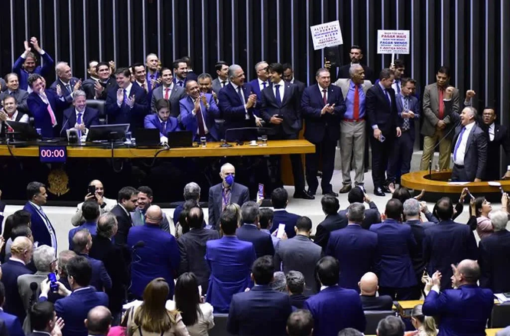 Reforma tributária inverte prioridades e trabalhador fica em segundo plano
