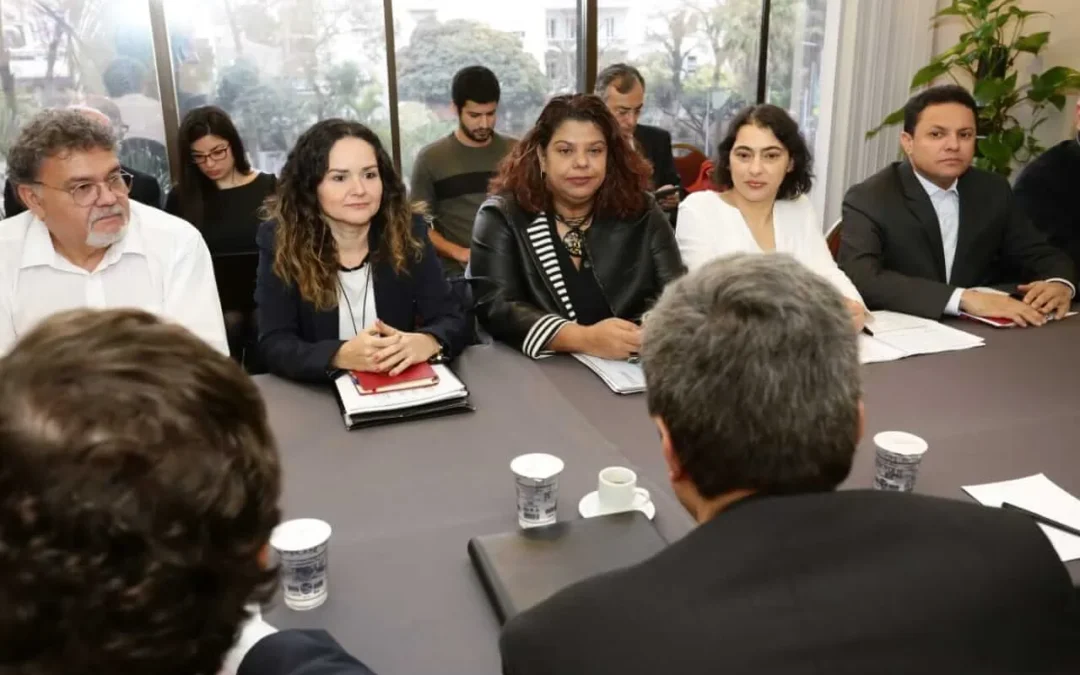 Fenaban continua intransigente e não garante cláusulas de emprego